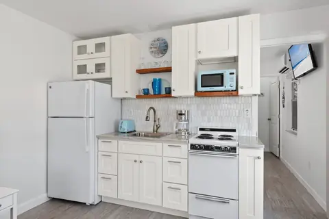 Kitchen Unit 1
